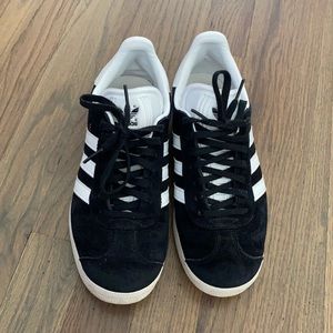 Women’s Adidas Originals gazelle sneakers